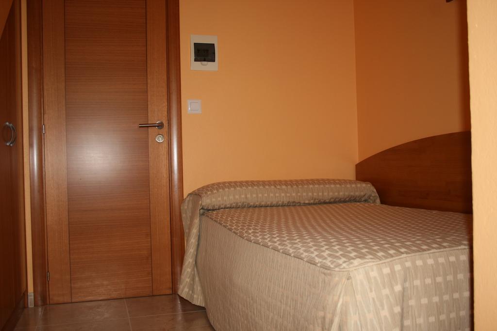 Hostal Pereirina セー エクステリア 写真