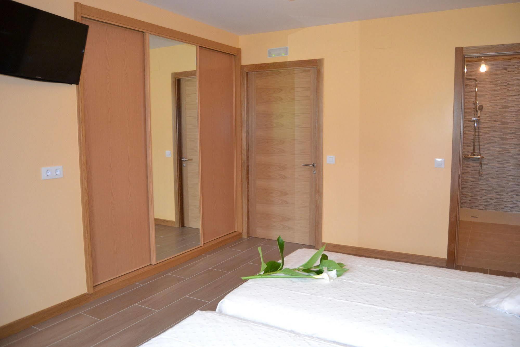 Hostal Pereirina セー エクステリア 写真